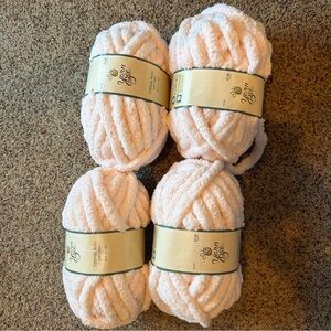 Lot of 4 Yarn Bee Eternal Bliss Soft Pink Yarn Skeins 8oz - 28 Yards Each - New
